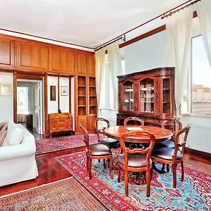 https://di-pietra-apartment.it-romehotels.com
